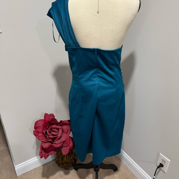 Jessica Howard Teal One-Shoulder Dress - Picture 4 of 6
